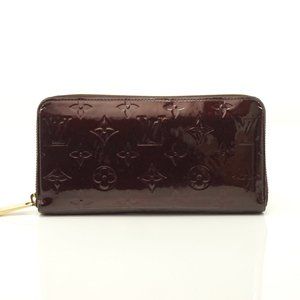 Auth Louis Vuitton Zippy Wallet Purple Vernis